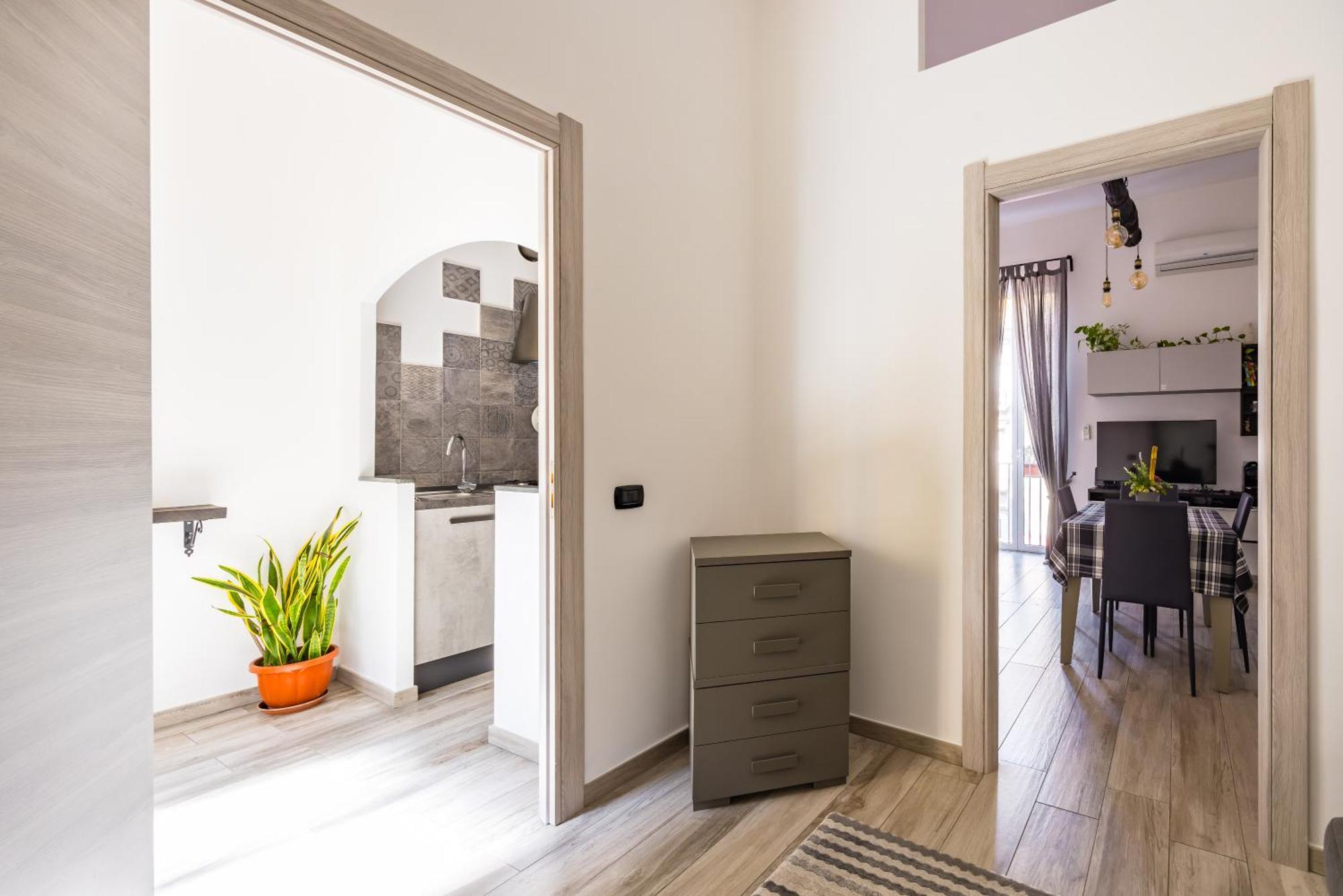 Palazzo Mormando - Modern Apartment Napels Buitenkant foto